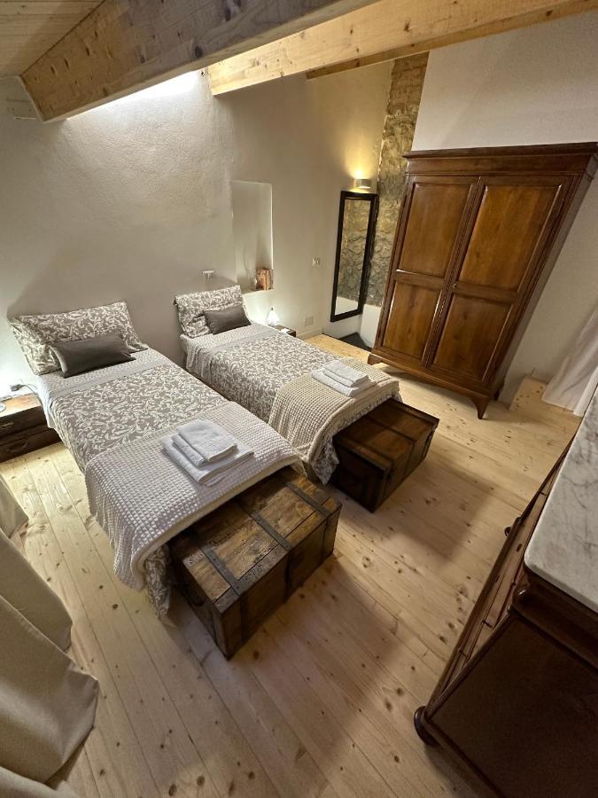 Ad Apartment *